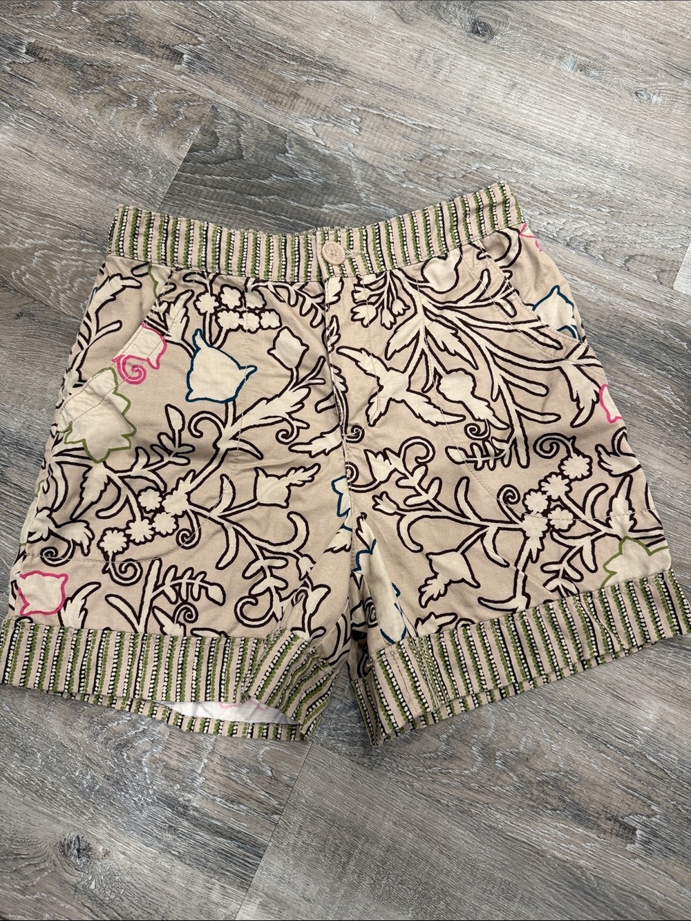 Knox Rose elastic back printed shorts sz s